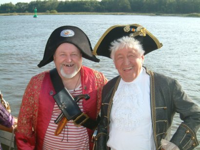 Re000047.jpg (40519 Byte)